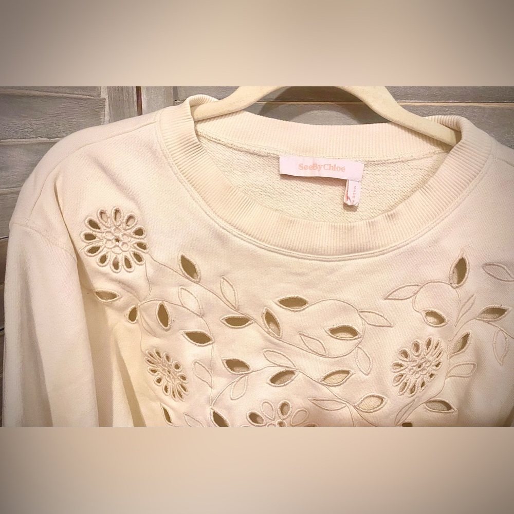 SEE BY CHLOE Ecru/ Off White Laser Cut Cropped Floral Sweatshirt Size XL - Picture 4 of 6